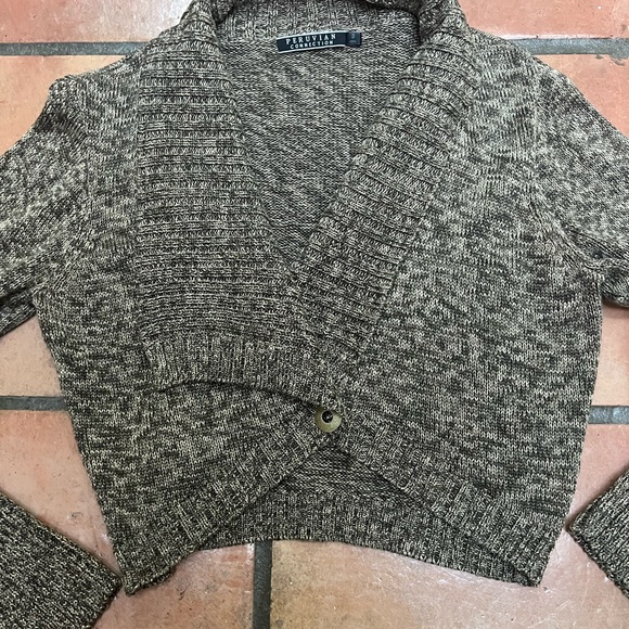 Peruvian Connection Cropped Sweater - Picture 2 of 10